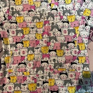 Women's small xertia cats scrub top